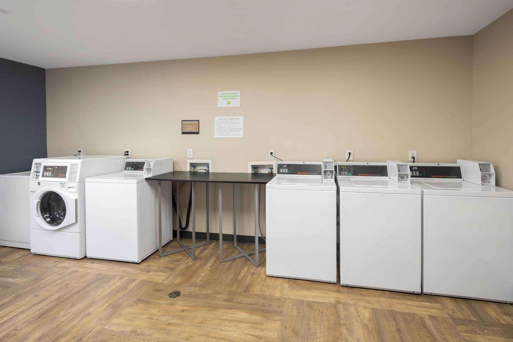 Extended Stay America Suites - Anchorage - Midtown Екстер'єр фото