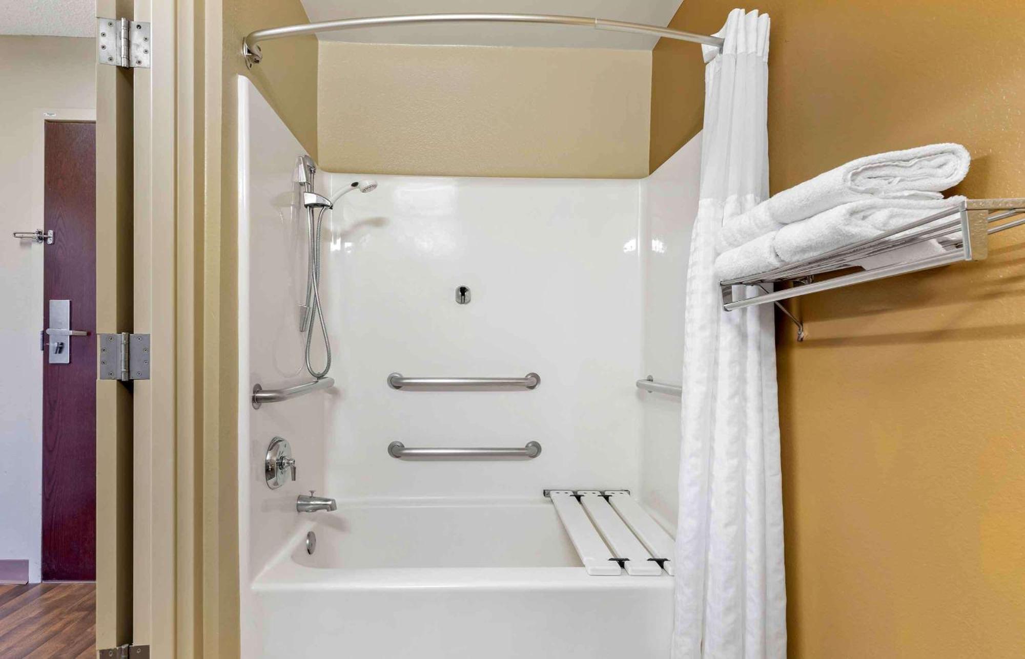 Extended Stay America Suites - Anchorage - Midtown Екстер'єр фото